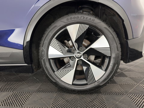Renault Mégane E-Tech EV60 Optimum Charge Evolution [ 3-Fase ] (INCL-BTW) Aut. *FULL-LED | CAMERA | LANE-ASSIST | KEYLESS | NAVI-FULLMAP | CARPLAY | COMFORTSEATS | DIGI-COCKPIT | ECC | PDC | 18"ALU*