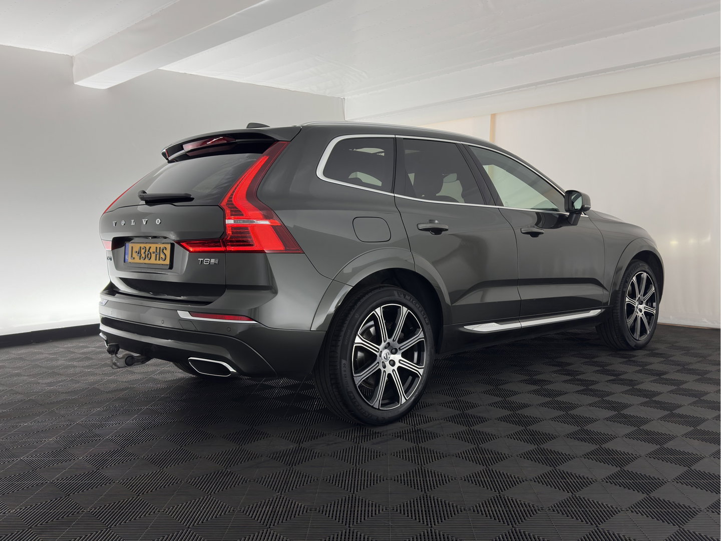 Volvo XC60 2.0 T8 Twin Engine Inscription AWD (Plug-In) *PANO | LEATHER | FULL-LED | BOWERS&WILKINS | MEMORY-PACK | BLINDSPOT | DIGI-COCKPIT | HEATED-COMFORTSEATS | TOPVIEW | NAVI-FULLMAP | ECC | PDC | HEAD-UP |  TOWBAR | 20''ALU *