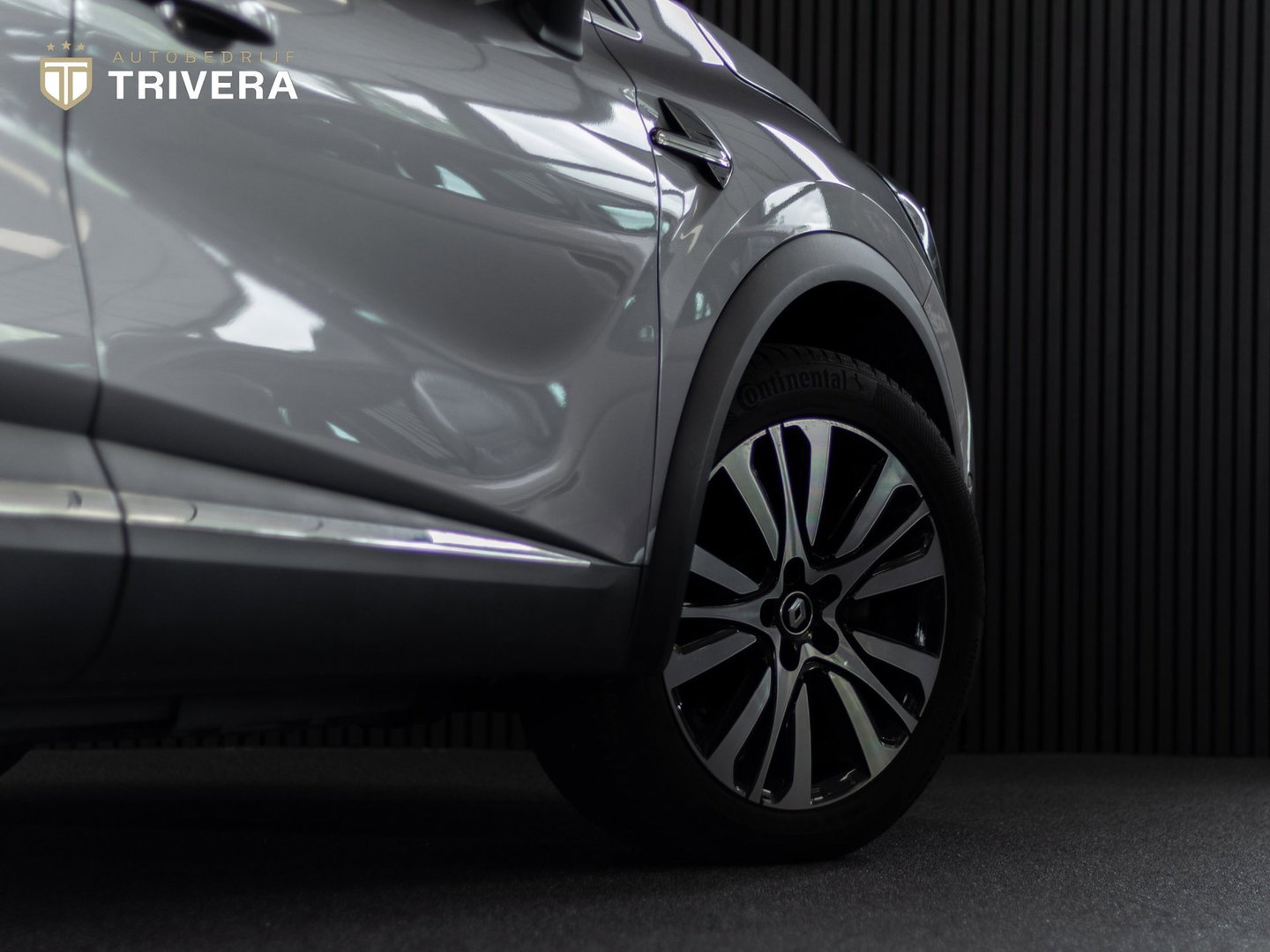 Renault Captur 1.6 E-Tech Hybride Initiale Paris l PANO l CAM. l BTW auto l 1ste eig. l LMV