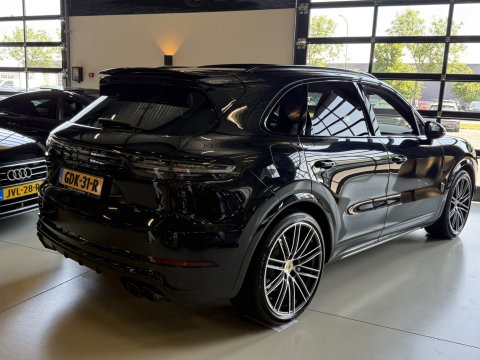 Porsche Cayenne 4.0 Turbo V8 549PK Sport Design / Carbon / PDLS+ / Keramische re