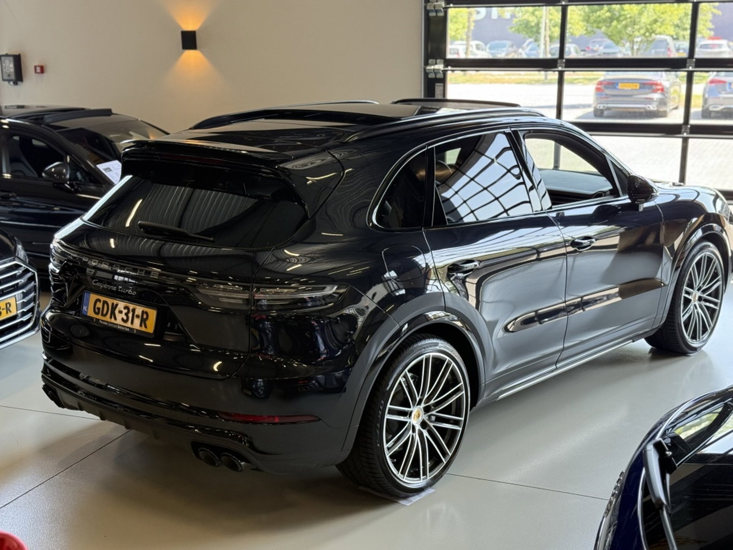 Porsche Cayenne 4.0 Turbo V8 549PK Sport Design / Carbon / PDLS+ / Keramische re