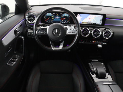Mercedes-Benz CLA-Klasse Shooting Brake 180 Business Solution AMG