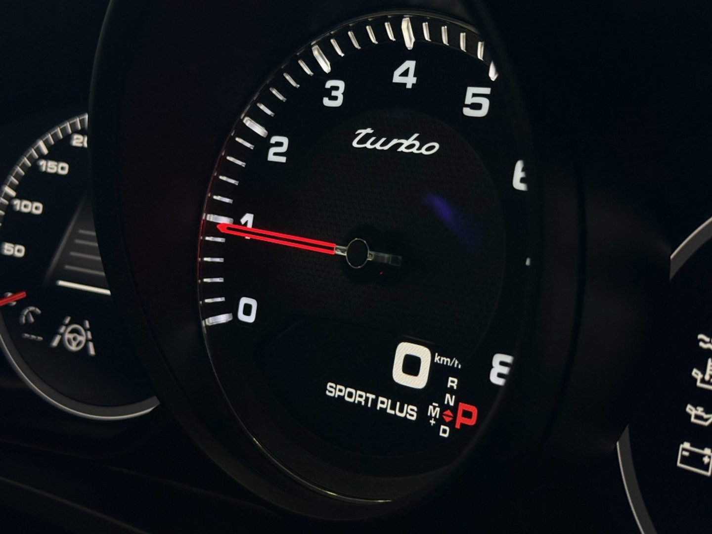 Porsche Cayenne 4.0 Turbo V8 549PK Sport Design / Carbon / PDLS+ / Keramische re