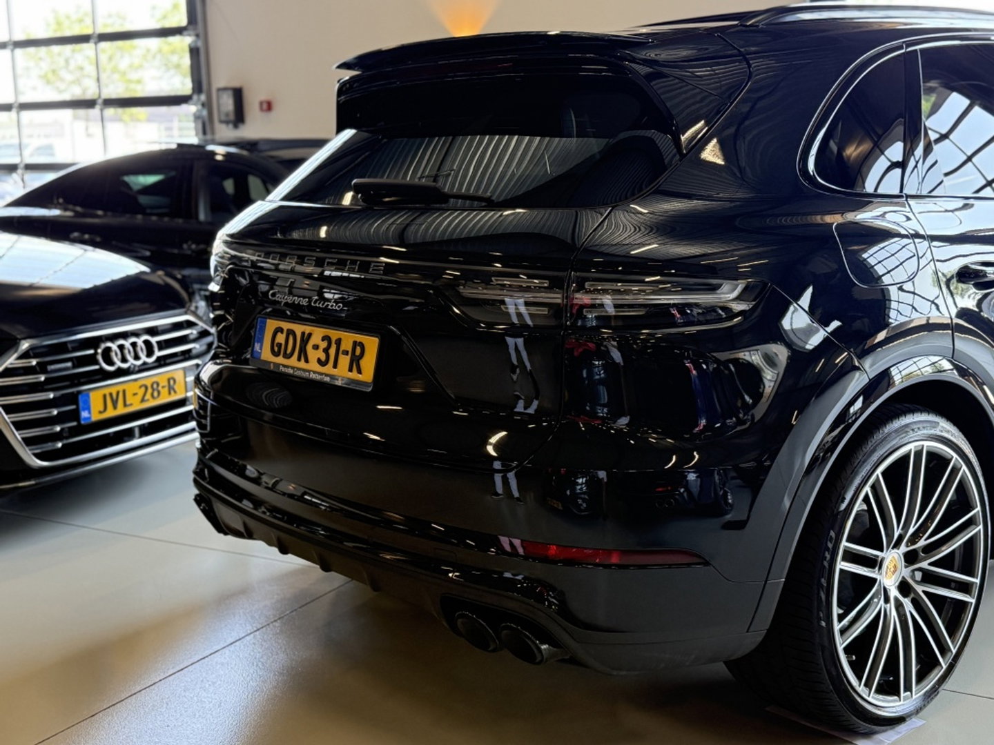 Porsche Cayenne 4.0 Turbo V8 549PK Sport Design / Carbon / PDLS+ / Keramische re