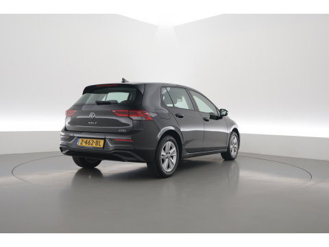 Volkswagen Golf 1.0 eTSI Life Business | Adapt. Cruise | Memory | Massage | Apple CarPlay & Android Auto | Stoel- Stuurverw. |