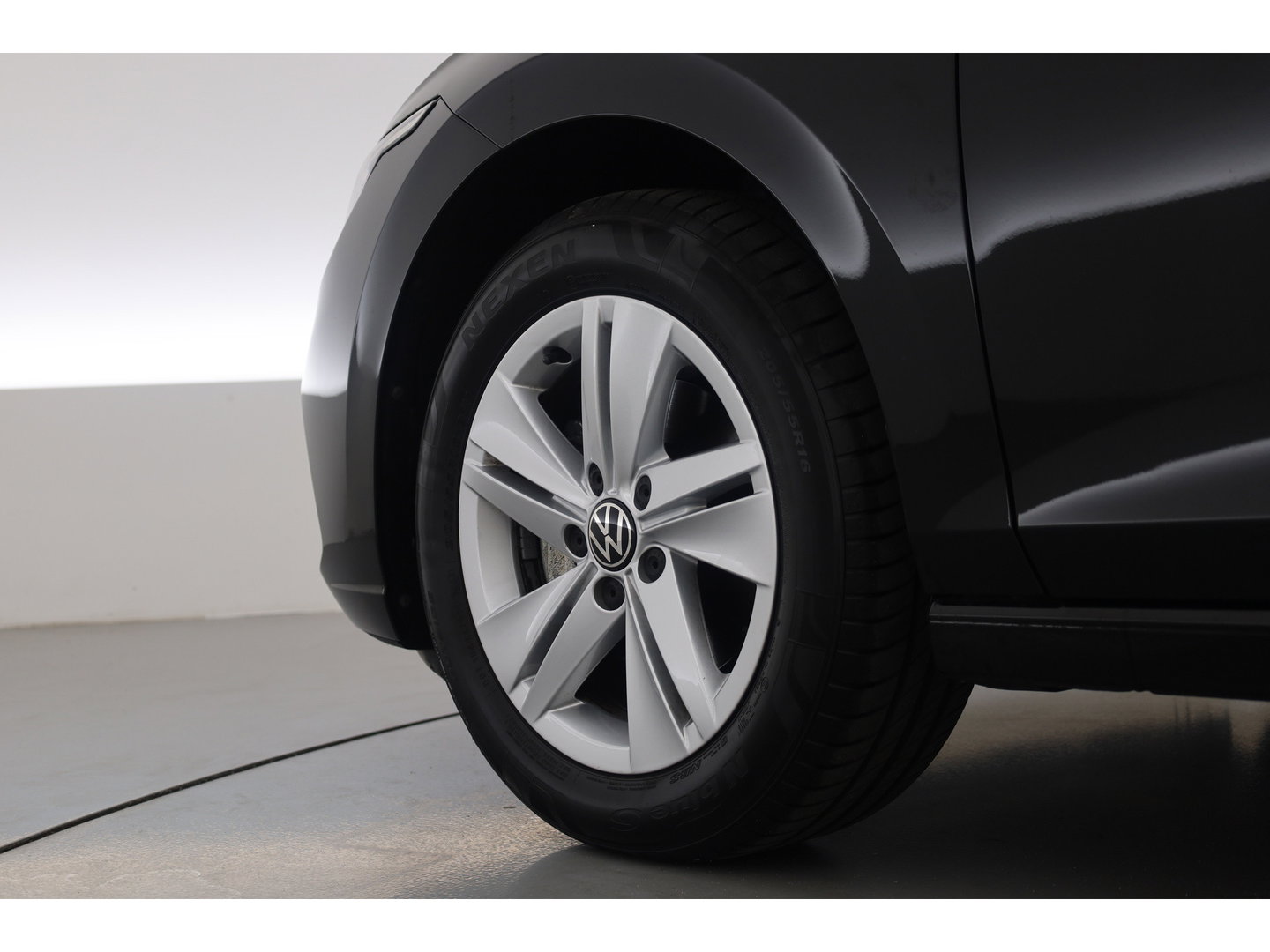 Volkswagen Golf 1.0 eTSI Life Business | Adapt. Cruise | Memory | Massage | Apple CarPlay & Android Auto | Stoel- Stuurverw. |