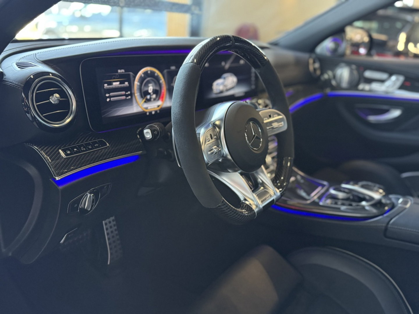 Mercedes-Benz E-Klasse 63S AMG 612PK V8 4-Matic / Burmester 4D / Carbon / AMG Ceramic b