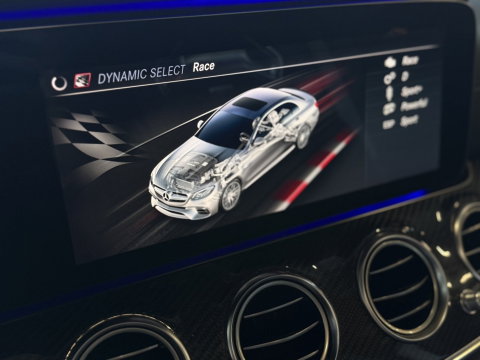 Mercedes-Benz E-Klasse 63S AMG 612PK V8 4-Matic / Burmester 4D / Carbon / AMG Ceramic b
