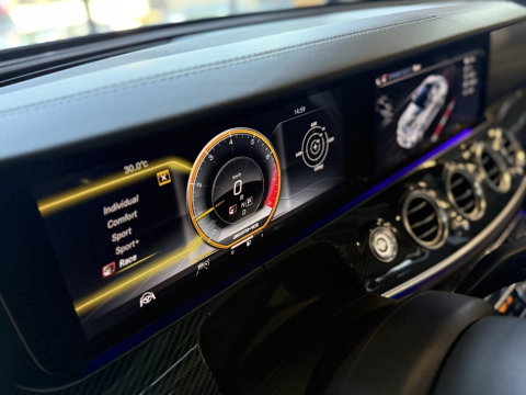 Mercedes-Benz E-Klasse 63S AMG 612PK V8 4-Matic / Burmester 4D / Carbon / AMG Ceramic b