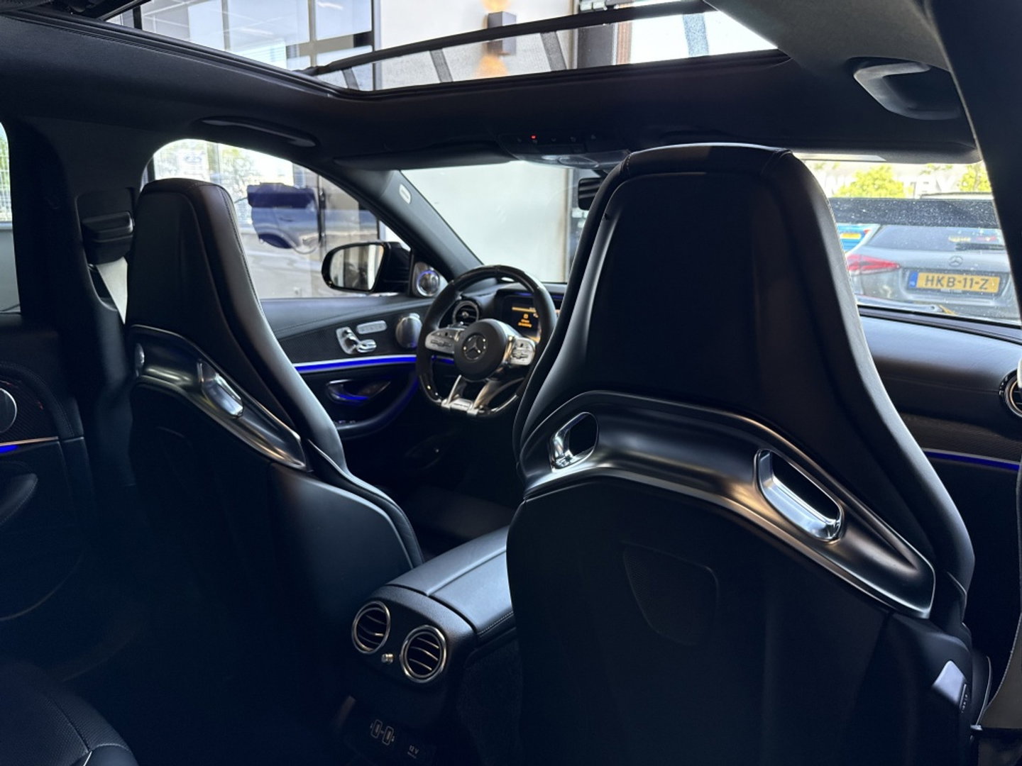 Mercedes-Benz E-Klasse 63S AMG 612PK V8 4-Matic / Burmester 4D / Carbon / AMG Ceramic b