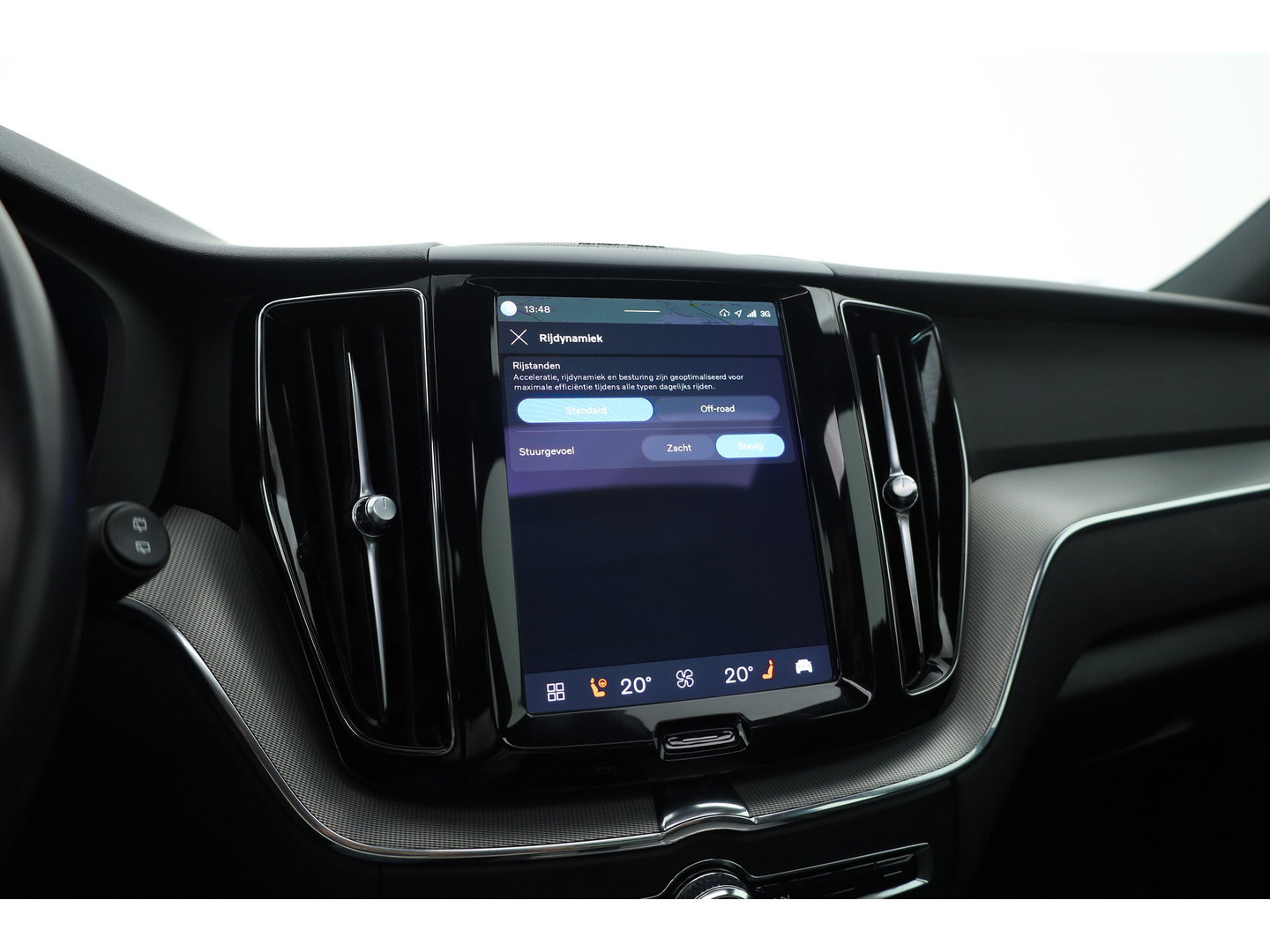 Volvo XC60 2.0 B4 R-Design | Prijs rijklaar | Pano | ACC | Trekhaak | Head-up H&K audio | Sportstoelen |