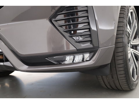 Volvo XC60 2.0 B4 R-Design | Prijs rijklaar | Pano | ACC | Trekhaak | Head-up | H&K audio | Sportstoelen |