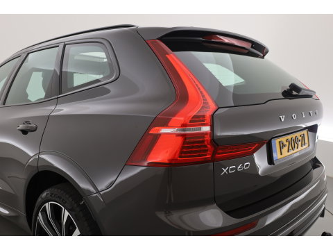 Volvo XC60 2.0 B4 R-Design | Prijs rijklaar | Pano | ACC | Trekhaak | Head-up | H&K audio | Sportstoelen |