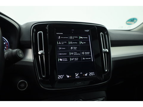 Volvo XC40 2.0 T5 AWD Intro Edition | Prijs rijklaar | Trekhaak 2100KG | Pano | ACC | Blis  | 360 camera | Leder | H&K Audio | Mem. stoel |