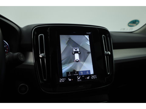 Volvo XC40 2.0 T5 AWD Intro Edition | Prijs rijklaar | Trekhaak 2100KG | Pano | ACC | Blis  | 360 camera | Leder | H&K Audio | Mem. stoel |