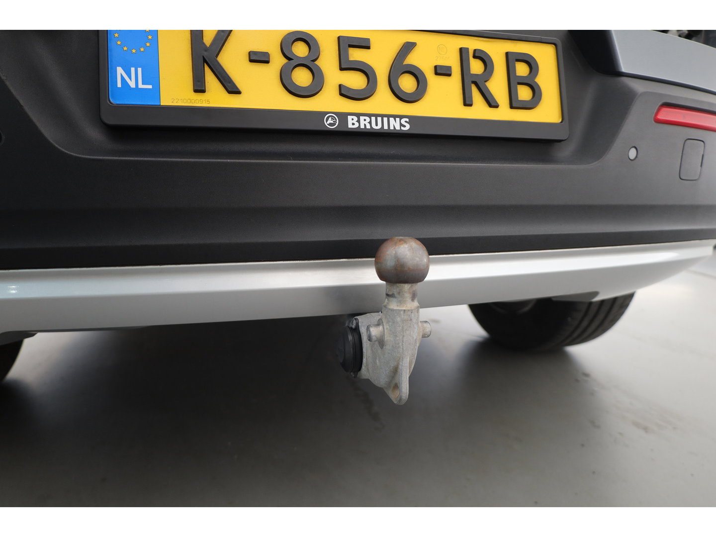Volvo XC40 2.0 T5 AWD Intro Edition | Prijs rijklaar | Trekhaak 2100KG | Pano | ACC | Blis  | 360 camera | Leder | H&K Audio | Mem. stoel |