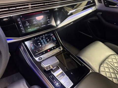Audi Q8 60 TFSI e quattro S Line Comp Pano|RS Seat|HuD|Trekhaak