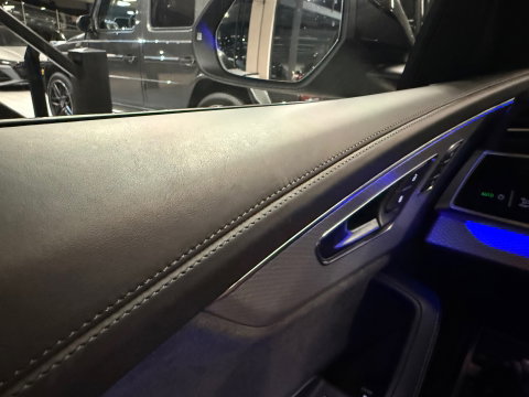 Audi Q8 60 TFSI e quattro S Line Comp Pano|RS Seat|HuD|Trekhaak