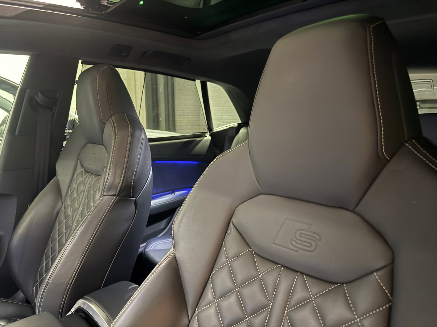 Audi Q8 60 TFSI e quattro S Line Comp Pano|RS Seat|HuD|Trekhaak