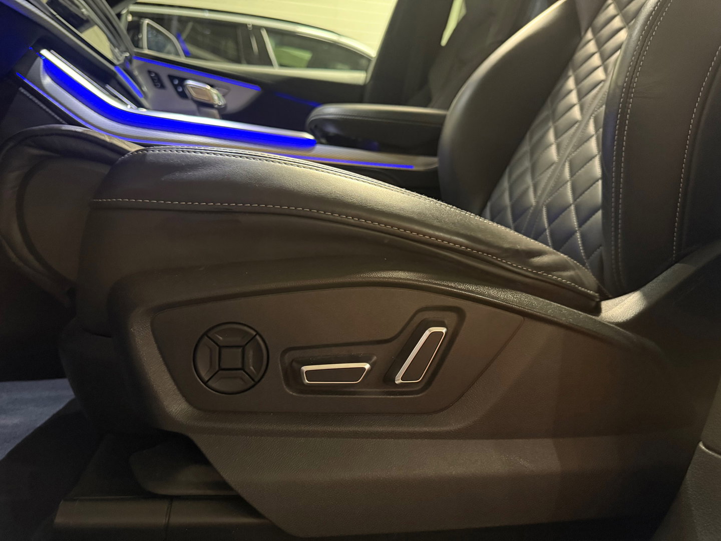 Audi Q8 60 TFSI e quattro S Line Comp Pano|RS Seat|HuD|Trekhaak