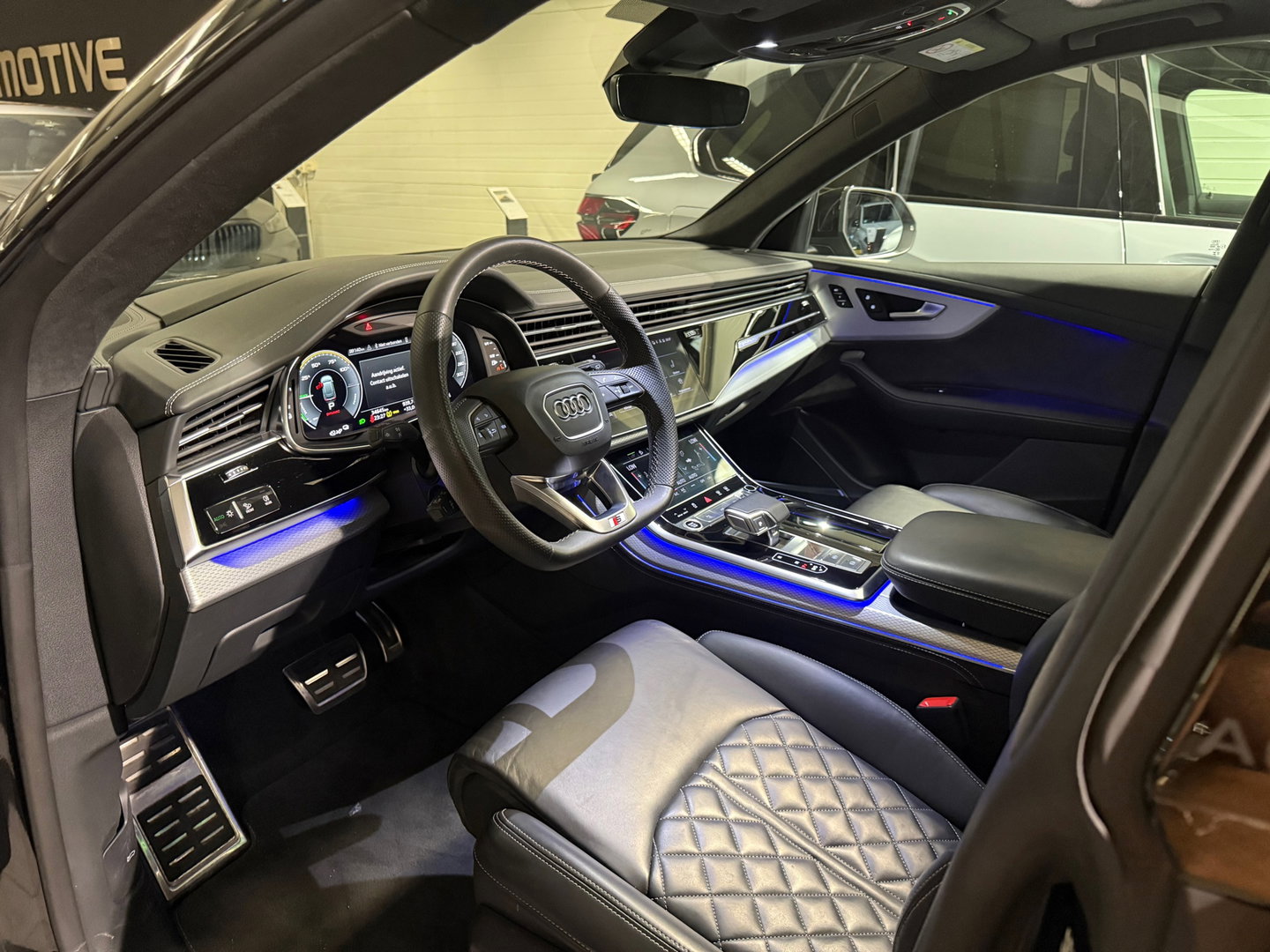 Audi Q8 60 TFSI e quattro S Line Comp Pano|RS Seat|HuD|Trekhaak