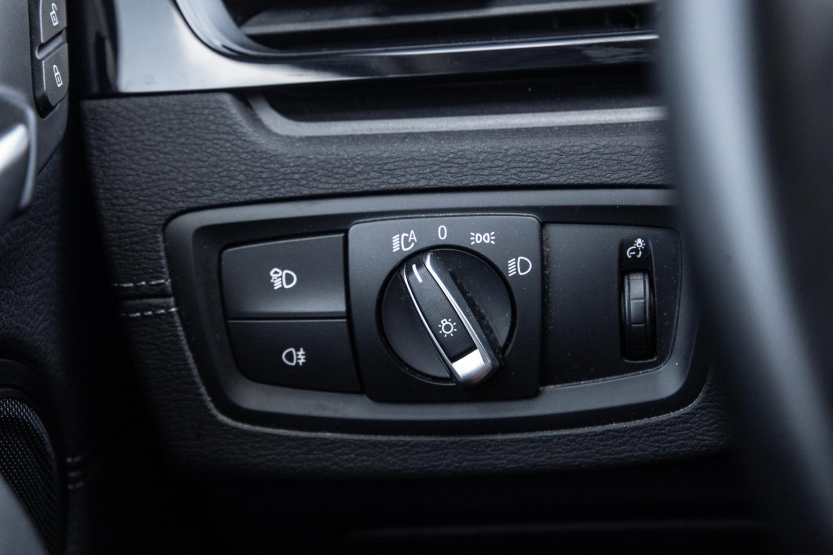 BMW X2 xDrive25e Executive CAMERA / LEDER / PLUG IN HYBRID / STOELVERWARMING / DEALER ONDERHOUDEN