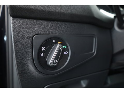 Volkswagen Tiguan Allspace 1.5 TSI Comfortline Business 7p. | Adapt. Cruise | Trekhaak | Stoelverw. | Dodehoek | All Season | Apple CarPlay | PDC V+A