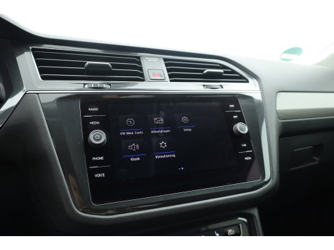 Volkswagen Tiguan Allspace 1.5 TSI Comfortline Business 7p. | Adapt. Cruise | Trekhaak | Stoelverw. | Dodehoek | All Season | Apple CarPlay | PDC V+A