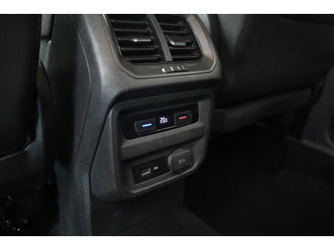 Volkswagen Tiguan Allspace 1.5 TSI Comfortline Business 7p. | Adapt. Cruise | Trekhaak | Stoelverw. | Dodehoek | All Season | Apple CarPlay | PDC V+A