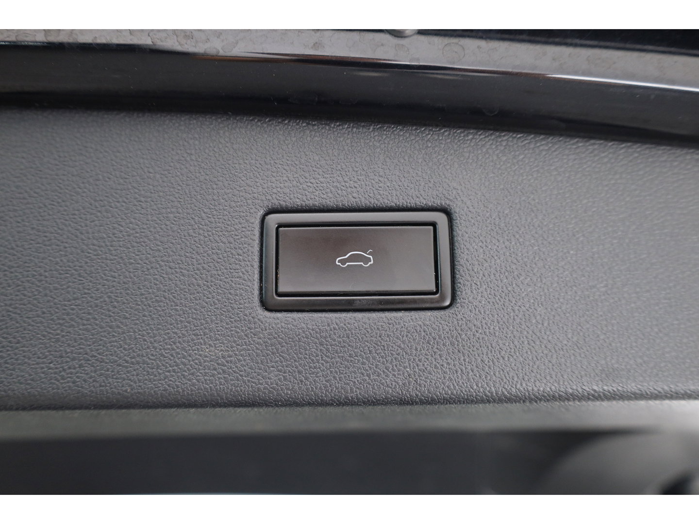 Volkswagen Tiguan Allspace 1.5 TSI Comfortline Business 7p. | Adapt. Cruise | Trekhaak | Stoelverw. | Dodehoek | All Season | Apple CarPlay | PDC V+A