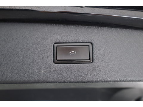 Volkswagen Tiguan Allspace 1.5 TSI Comfortline Business 7p. | Adapt. Cruise | Trekhaak | Stoelverw. | Dodehoek | All Season | Apple CarPlay | PDC V+A