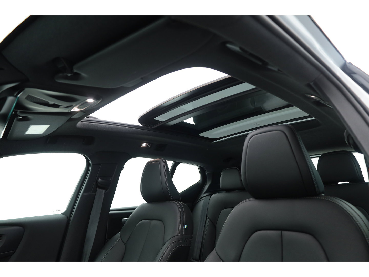 Volvo XC40 1.5 T5 Recharge R-Design | SOH 88.2% | Pano | Trekhaak | Memory | Leder | 360cam | Adapt. Cruise | Stoel-Stuurverw.