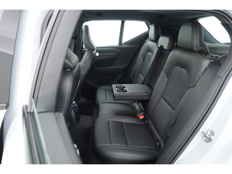 Volvo XC40 1.5 T5 Recharge R-Design | SOH 88.2% | Pano | Trekhaak | Memory | Leder | 360cam | Adapt. Cruise | Stoel-Stuurverw.