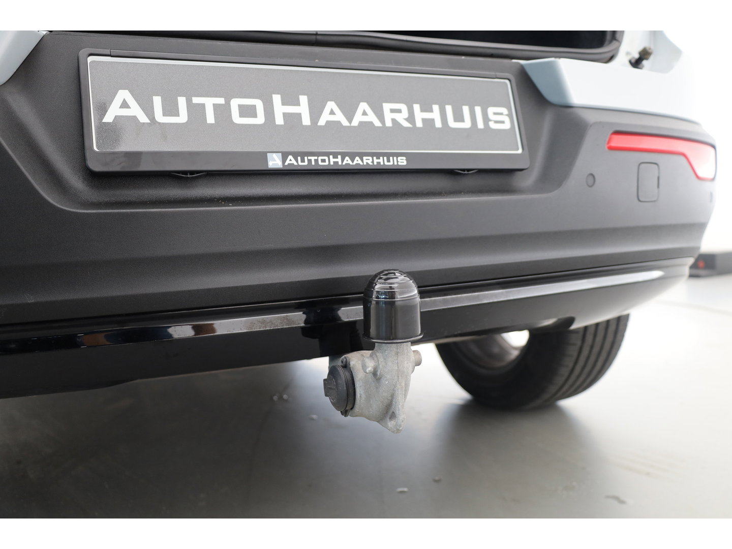 Volvo XC40 1.5 T5 Recharge R-Design | SOH 88.2% | Pano | Trekhaak | Memory | Leder | 360cam | Adapt. Cruise | Stoel-Stuurverw.