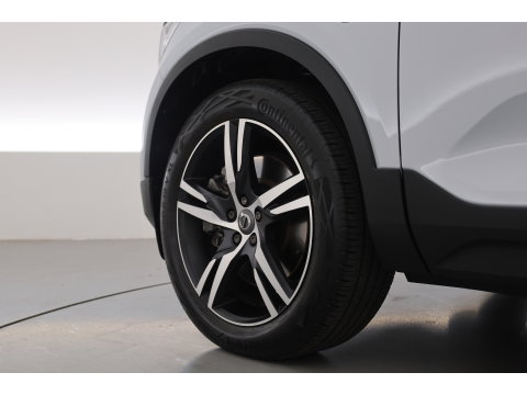 Volvo XC40 1.5 T5 Recharge R-Design | SOH 88.2% | Pano | Trekhaak | Memory | Leder | 360cam | Adapt. Cruise | Stoel-Stuurverw.
