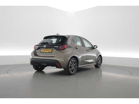 Toyota Yaris 1.5 Hybrid Team D | Apple CarPlay & Android Auto | Achteruitrijcamera | Cruise Control | DAB | Airco | 16"