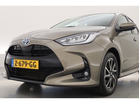 Toyota Yaris 1.5 Hybrid Team D | Apple CarPlay & Android Auto | Achteruitrijcamera | Cruise Control | DAB | Airco | 16"