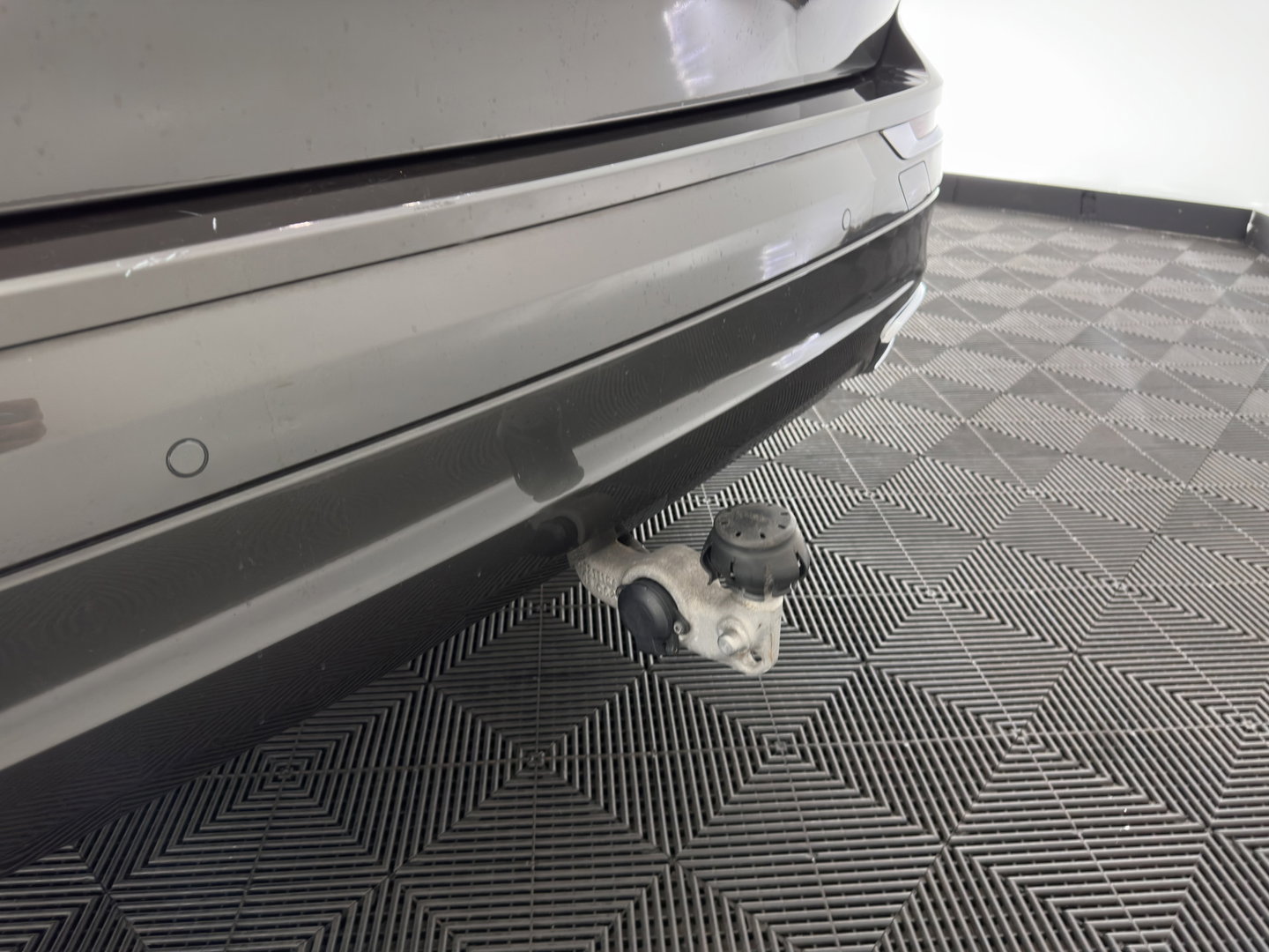Volvo XC60 2.0 T8 Twin Engine Inscription AWD (Plug-In) *PANO | LEATHER | FULL-LED | BOWERS&WILKINS | MEMORY-PACK | BLINDSPOT | DIGI-COCKPIT | HEATED-COMFORTSEATS | TOPVIEW | NAVI-FULLMAP | ECC | PDC | HEAD-UP |  TOWBAR | 20''ALU *