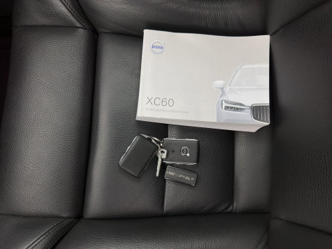 Volvo XC60 2.0 T8 Twin Engine Inscription AWD (Plug-In) *PANO | LEATHER | FULL-LED | BOWERS&WILKINS | MEMORY-PACK | BLINDSPOT | DIGI-COCKPIT | HEATED-COMFORTSEATS | TOPVIEW | NAVI-FULLMAP | ECC | PDC | HEAD-UP |  TOWBAR | 20''ALU *