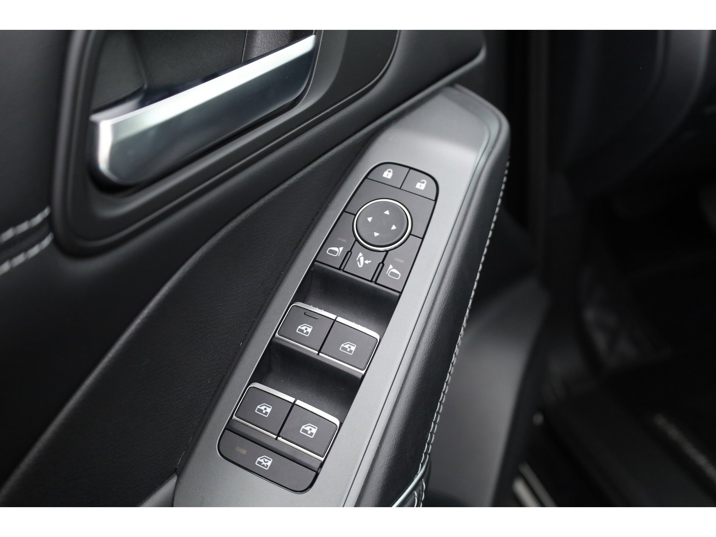 Nissan QASHQAI 1.3 MHEV Xtronic N-Connecta | HUD | 360cam | Cold Pack | Adapt. Cruise | NAV + Carplay | Dodehoek. |