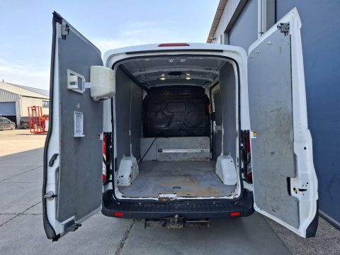 Ford Transit 330 2.0 TDCI L2H2 Trend AIRCO / CRUISE CONTROLE / NAVI / TREKHAAK /  EURO 6