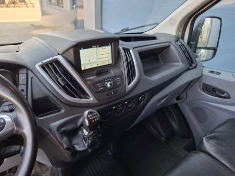 Ford Transit 330 2.0 TDCI L2H2 Trend AIRCO / CRUISE CONTROLE / NAVI / TREKHAAK /  EURO 6