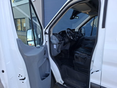 Ford Transit 330 2.0 TDCI L2H2 Trend AIRCO / CRUISE CONTROLE / NAVI / TREKHAAK /  EURO 6