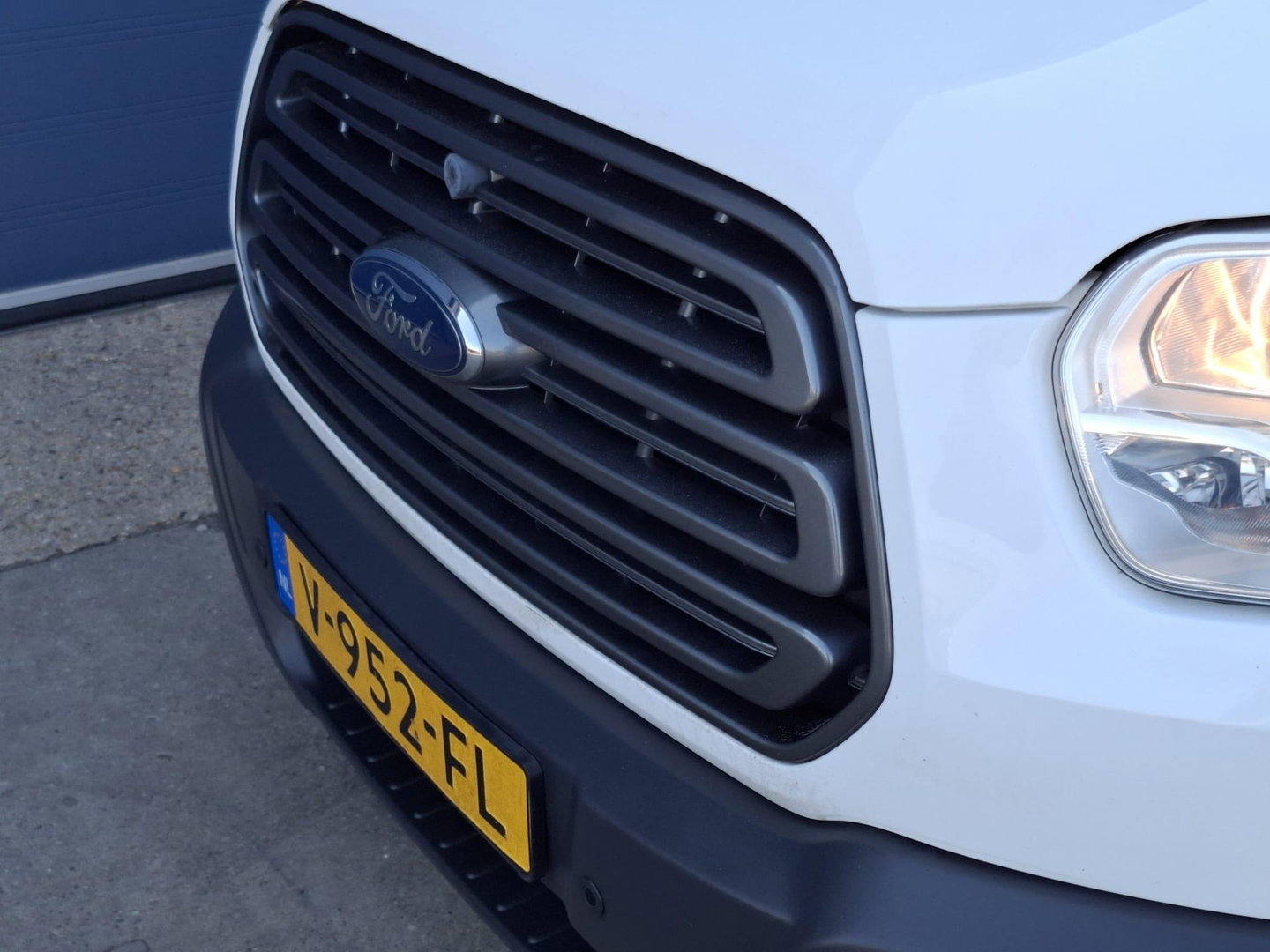 Ford Transit 330 2.0 TDCI L2H2 Trend AIRCO / CRUISE CONTROLE / NAVI / TREKHAAK /  EURO 6