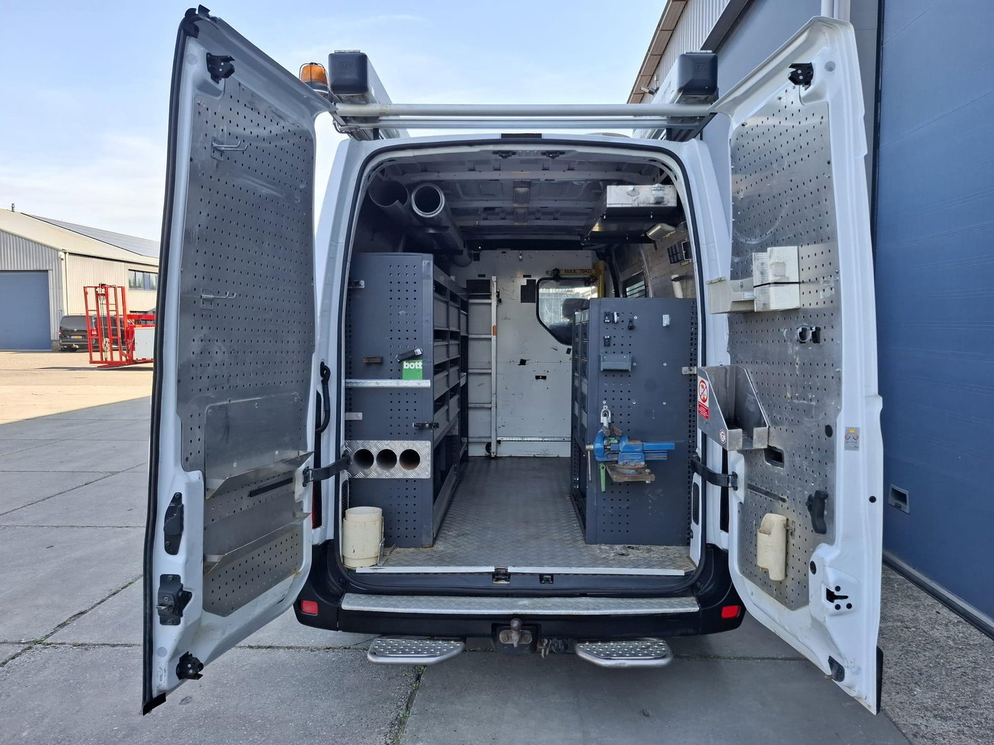 Renault Master T35 2.3 dCi L2H2 AIRCO / CRUISE CONTROLE / IMPERIAL / TREKHAAK / EURO 6