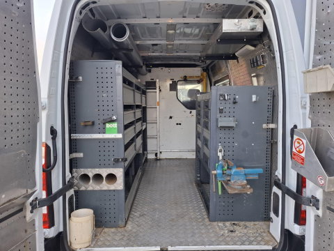 Renault Master T35 2.3 dCi L2H2 AIRCO / CRUISE CONTROLE / IMPERIAL / TREKHAAK / EURO 6