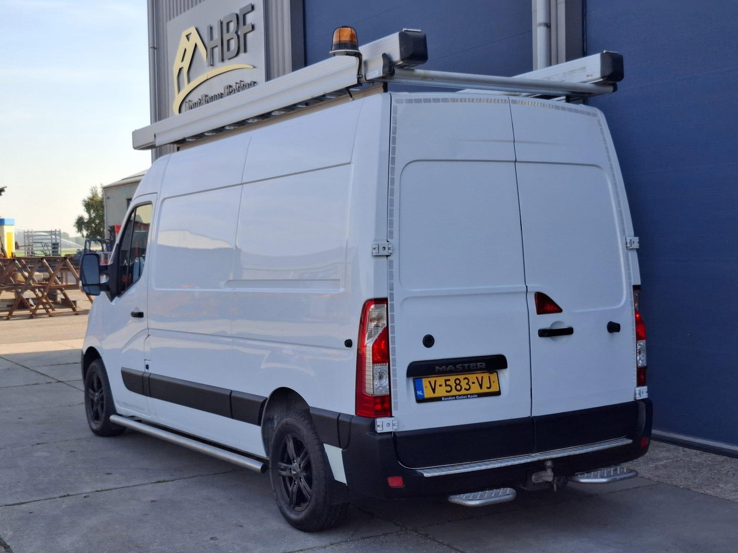 Renault Master T35 2.3 dCi L2H2 AIRCO / CRUISE CONTROLE / IMPERIAL / TREKHAAK / EURO 6