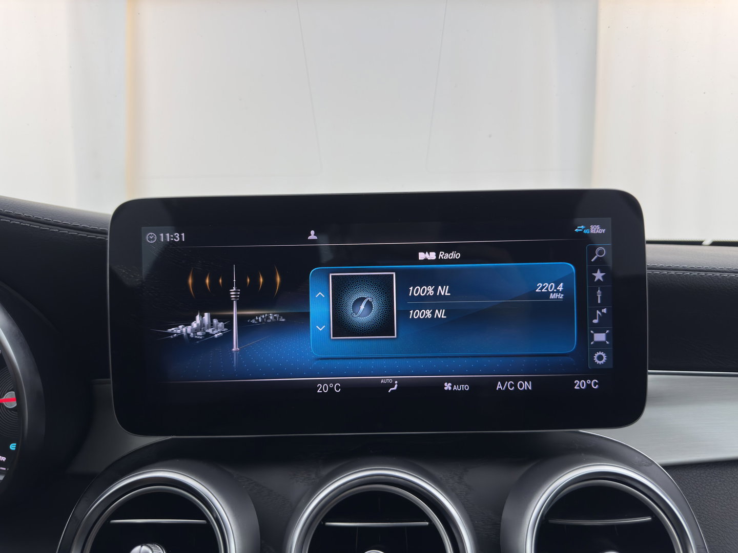 Mercedes-Benz C-Klasse Cabrio 200 AMG Line (INCL-BTW) Aut. *LEATHER-MICROFIBRE | FULL-LED | HEATED-SPORTSEATS | KEYLESS | AIRSCARF | NAVI-FULLMAP | DAB | CAMERA | AMBIENTLIGHT | AIRCAP | ECC | PDC | CRUISE | DRAFT-STOP | 18''ALU