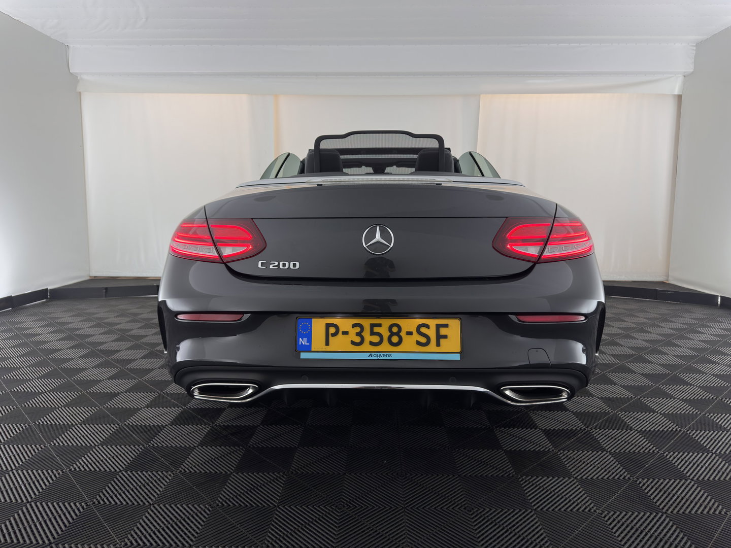 Mercedes-Benz C-Klasse Cabrio 200 AMG Line (INCL-BTW) Aut. *LEATHER-MICROFIBRE | FULL-LED | HEATED-SPORTSEATS | KEYLESS | AIRSCARF | NAVI-FULLMAP | DAB | CAMERA | AMBIENTLIGHT | AIRCAP | ECC | PDC | CRUISE | DRAFT-STOP | 18''ALU