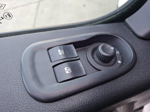 Renault Master T35 2.3 dCi L2H2 AIRCO / CRUISE CONTROLE / IMPERIAL / TREKHAAK / EURO 6